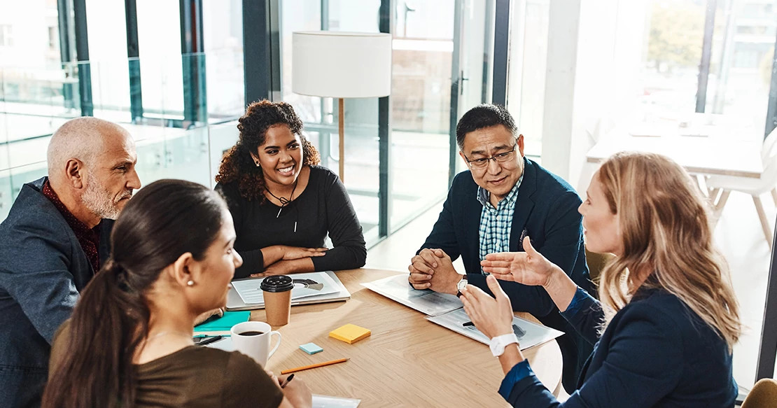 business_team_meeting