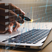 laptop_with_graph