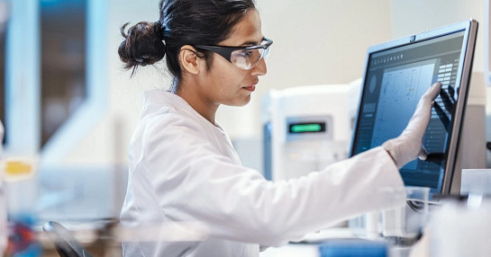 doctor_computer_screen