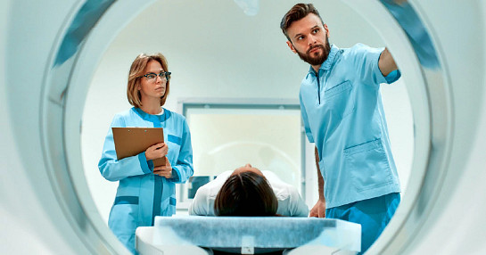 scan patient and doctors