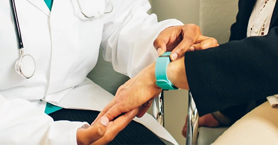 Wrist-worn health sensor