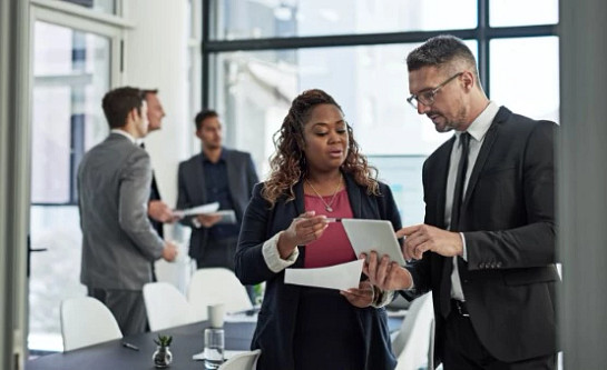 Collaborative safety monitoring partnerships