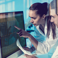 doctors_people_monitor_computer