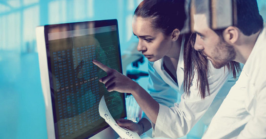 doctors_people_monitor_computer