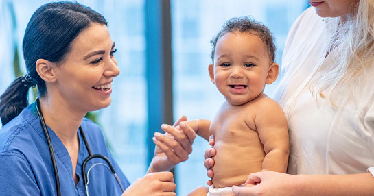 child_with_doctor_parent_pediatric_care