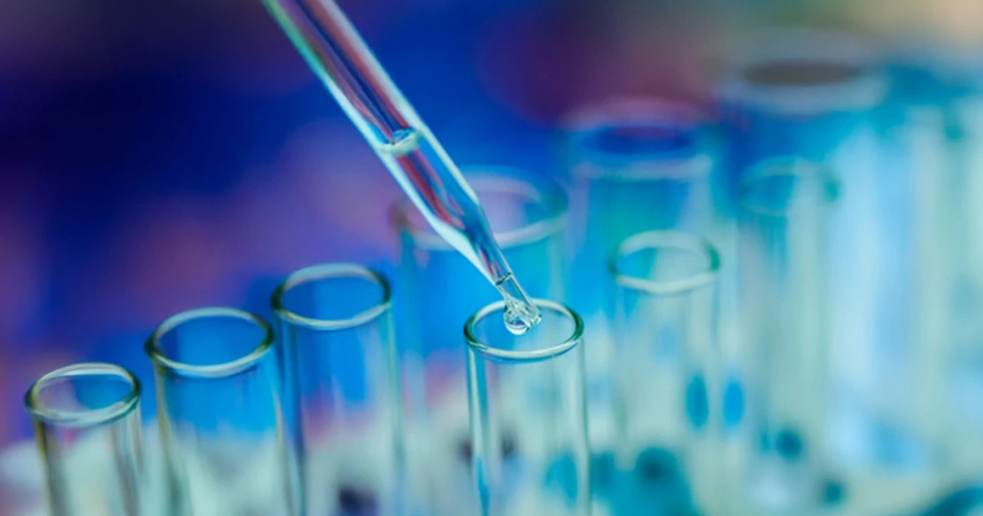 lab samples and pippete